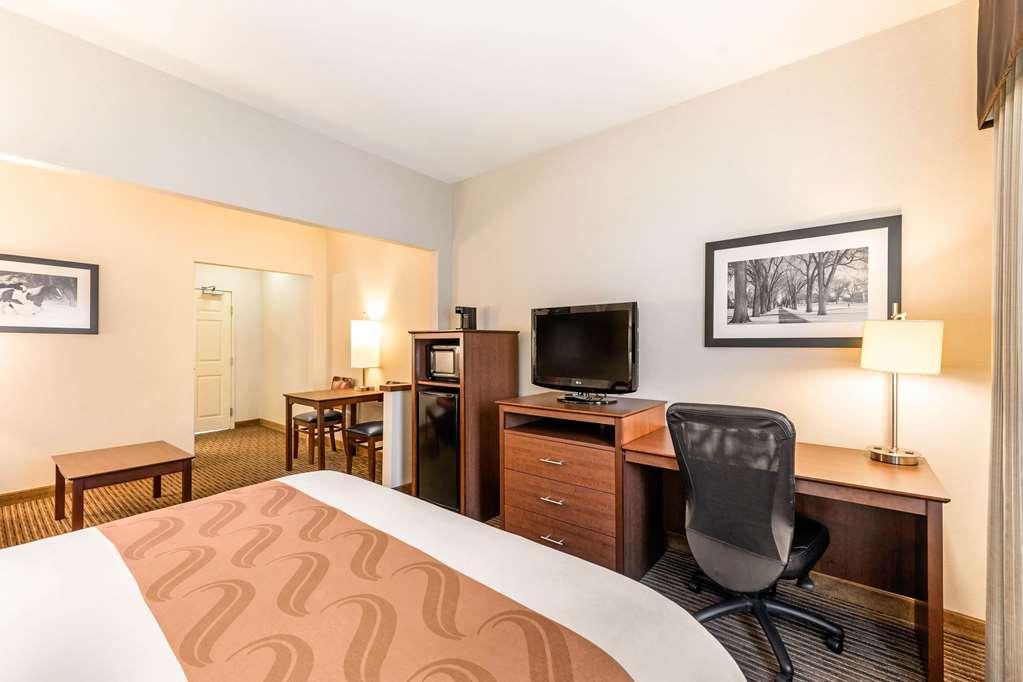Quality Inn & Suites University Fort Collins Room photo